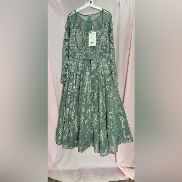 Mac Duggal 20337 NWT EMBELLISHED BOW BELT ILLUSION LONG SLEEVE A LINE DRESS - Picture 4 of 10